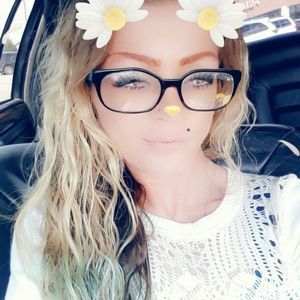 Meet your Posher, Alisa